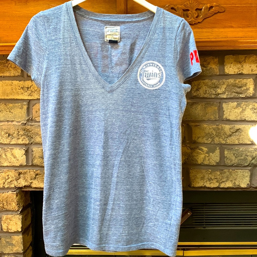 Size large Victoria’s Secret PINK Minnesota twins baseball tee.  5th and ocean